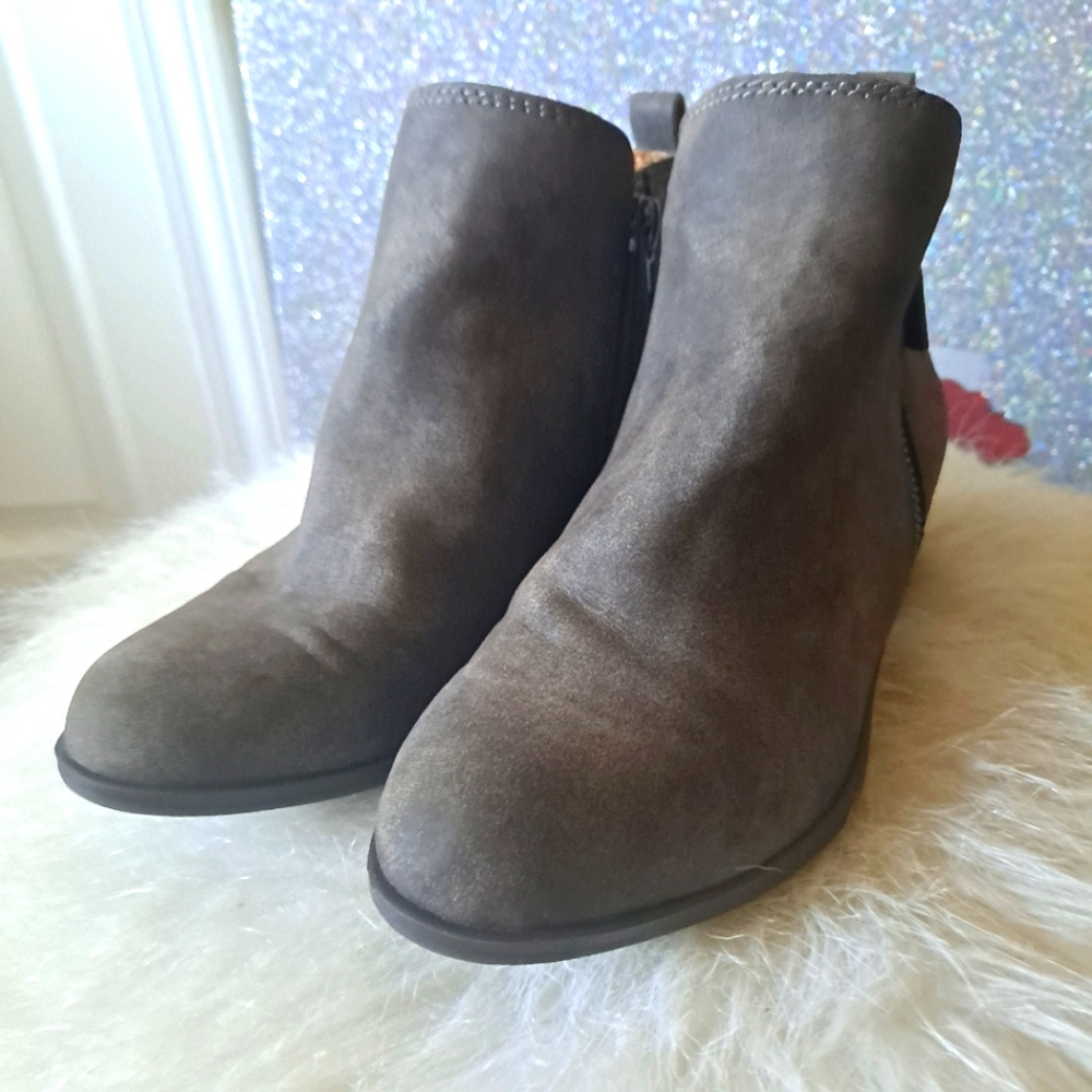 Lucky Brand Bootie big Girls size 2 Brown